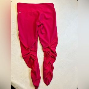 Fabletics Womens Size M Hot Pink Mid Rise Pure Luxe Ruched 7/8 Athletic Legging